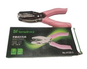 Handheld Paper Hole Punch Pink 1.5mm Craft Tag Clothing Ticket Puncher New